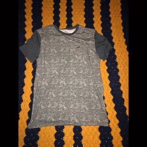 Hollister Tee